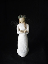 Willow Tree Angel of Christmas
