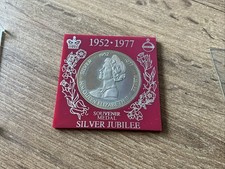 1952-1977 Silver Jubilee Crown Elizabeth II Souvenir Medal - Collectible Coin