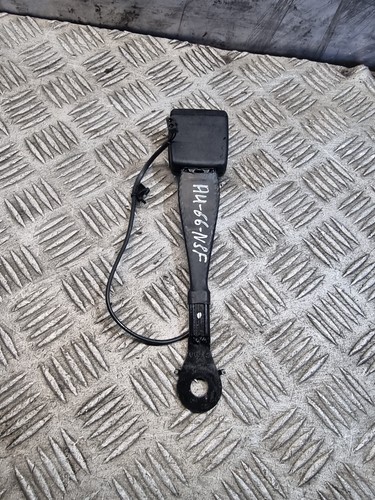 Audi seat belt clip - a4,
