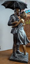 Juliana Rainy Day Couple