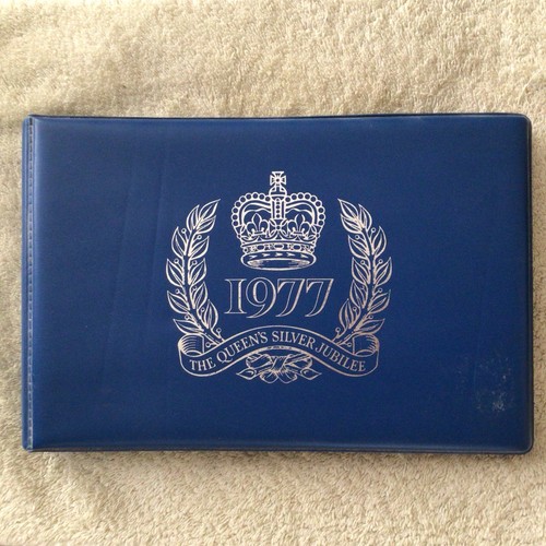 Empty album hmqeii - hmqeii, silver