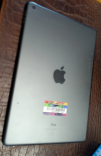 Faulty apple ipad - -, screen