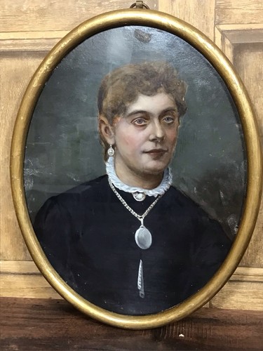 Antique oil painting portrait - antique,