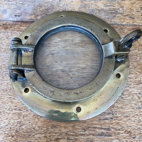 Single opening brass - single,