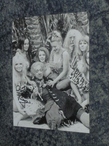 Linda regan 8x6 photo - linda,