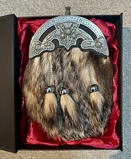 Badger sporran with stainless steel thistle design cantle