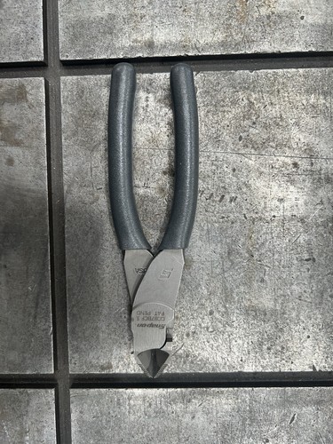 Snap wire cutters - on,