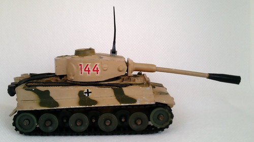 Corgi 900 tiger tank - i,