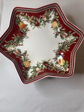 Villeroy & Boch “Toy’s Delight” Star-Shaped Footed Bowl – Festive Serving Dish