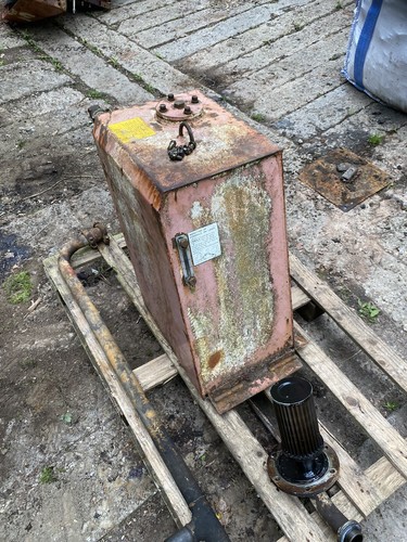Used hydraulic oil - oil, tank