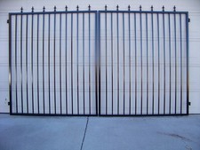 DRIVEWAY GATE 10' X 5' or we
