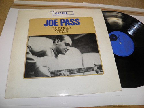 Joe pass the complete - complete, catch