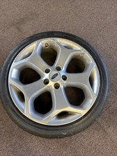 Ford Focus ST Alloy Wheel and Tyre