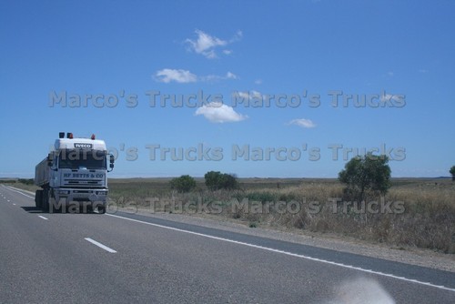 Truck photo iveco tipper - truck,