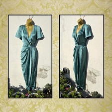 Stunning Size M 12 Sage Green