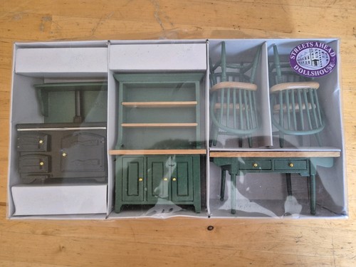 Streets ahead dolls house - ahead,