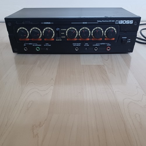 Boss 300 super analogue bbd - boss, dm-300