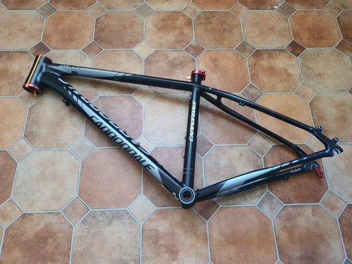 Medium cannondale trail - 17",