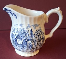 Myott footed creamer - , &
