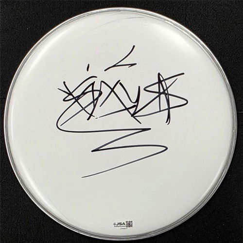 Travis barker autograph signed - barker,