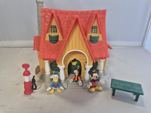 Disney mickey mouse - mouse, toontown