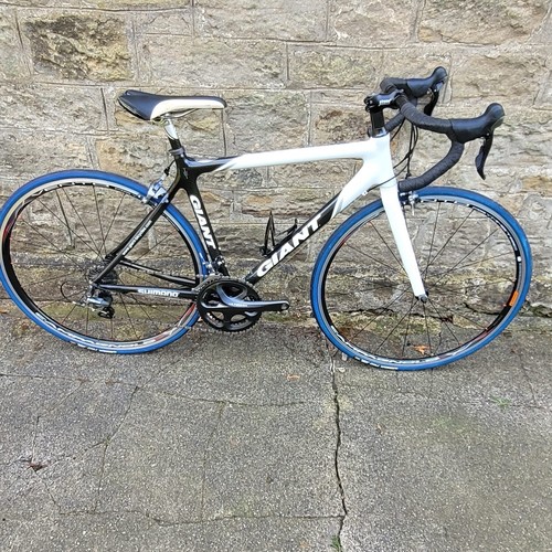 Full carbon ladies - giant, road