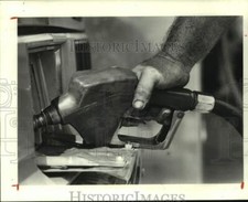 1984 Press Photo Self-Service