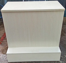 Shop counter reception desk
