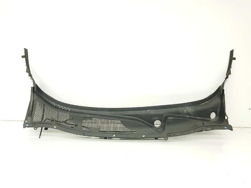 668621km0c molding nissan juke - molding,