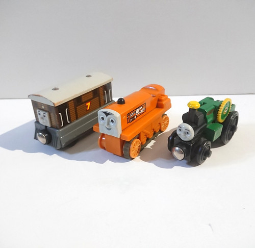 Thomas wooden railway train - railway,