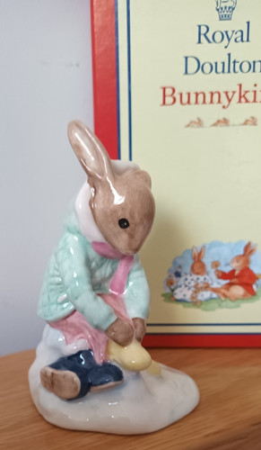 Royal doulton bunnykins - bunnykins, girl