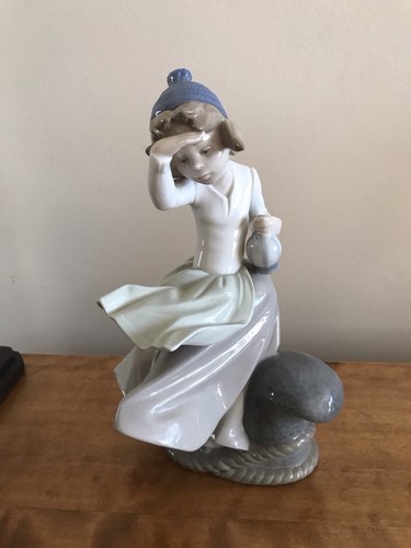 Rare nao lladro girl on - rare,