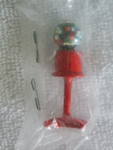 New vintage miniature gumball - new,