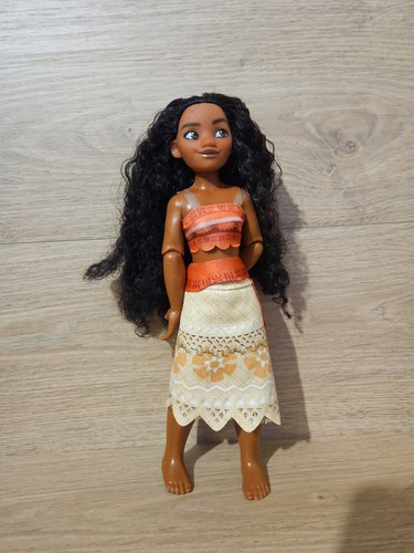Disney store moana - disney,