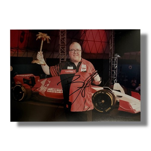 Signed bunting photo 2025 - bunting,