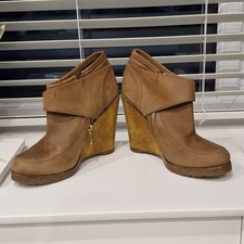 Tan Mulberry platform wedge