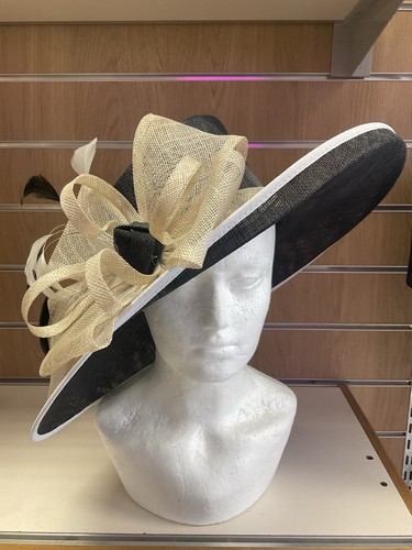 Beautiful wedding hat - beautiful,