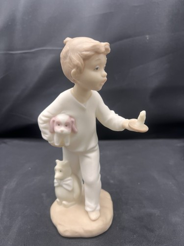 Night lite figurine - night-lite, golden