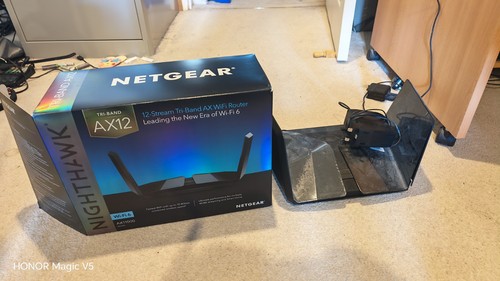 Netgear nighthawk tri - nighthawk, tri-band