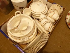 Royal Kent Golden Glory assorted dinner service for 6 people