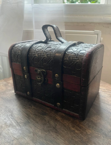 Small vintage style - style, wooden