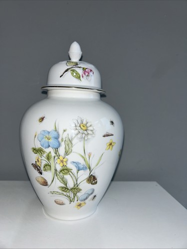 Aynsley cottage garden - cottage, pot