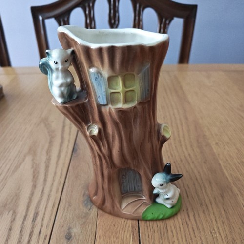 Antique hornsea vase rabbit - vase,