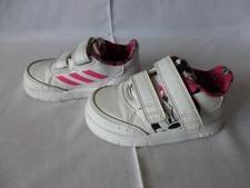 GIRLS MINNIE MOUSE WHITE TRAINERS - SIZE 5 1/2 K EXC CONDITION