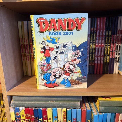 Dandy annual 2001 beano - vg,