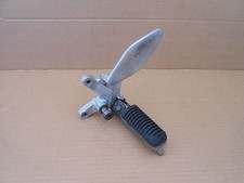 1995 YAMAHA FZR600R (Fox Eye) 4JH – L / H FRONT FOOTREST HANGER & FOOTREST