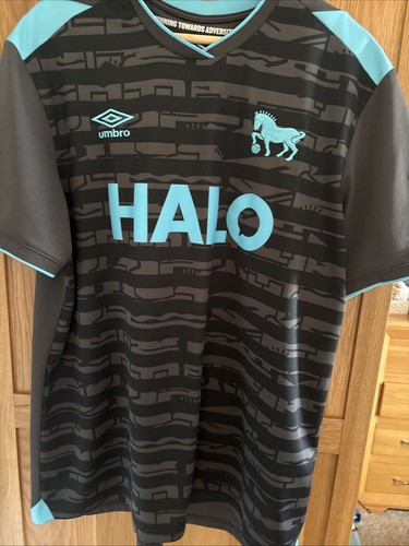Ipswich town shirt size - shirt,