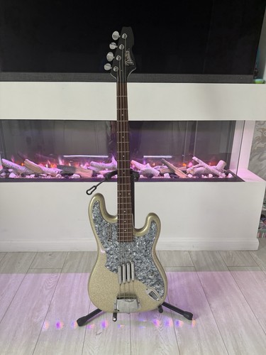 Italia modulo bass guitar rare - italia,