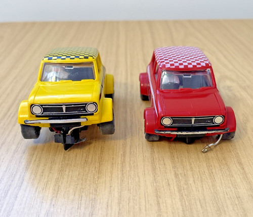 Zp220 scalextric pair of - ,
