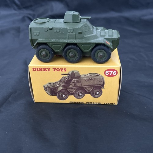 Dinky toys 676 saracen - toys,